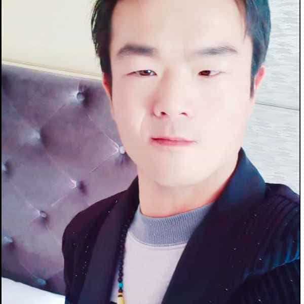 青海30岁单身帅哥真诚找对象-黑龙江征婚相亲网